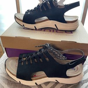 Bionica Ormond - Black